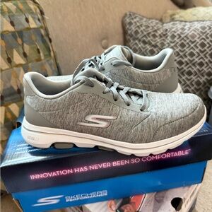 Skechers Women's Go Walk 5-True Gray Sneakers sz 7 ladies